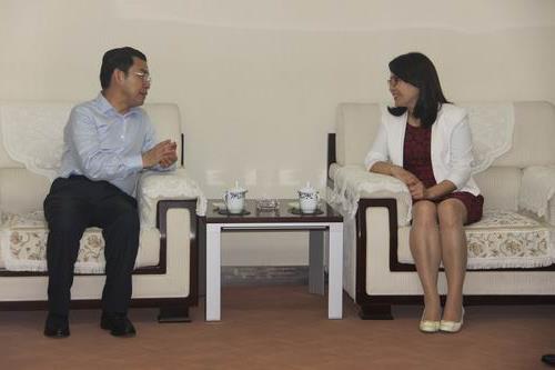 方光华西安市副市长 西安督察局局长窦敬丽同西安市市长上官吉庆举行会谈