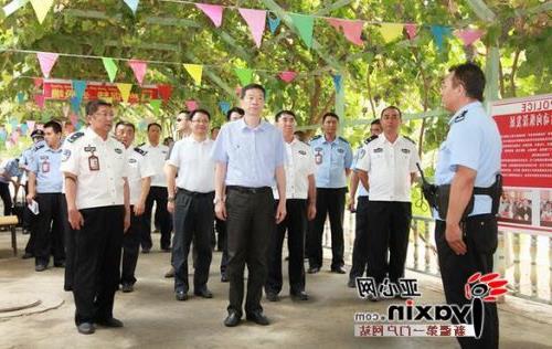 上海司法局冯珏 上海市司法局援疆考察团到新疆喀什监狱调研对口援建情况