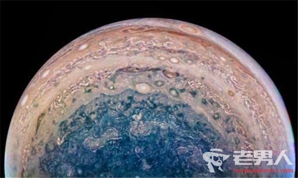 >木星南极美图公布 如同一幅抽象画作令人惊叹