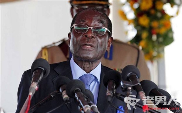 >津巴布韦总统被扣 军方真的叛变了吗