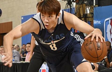 坐稳NBA一哥！丁外援夏联表现他已不输CBA小外援（图）