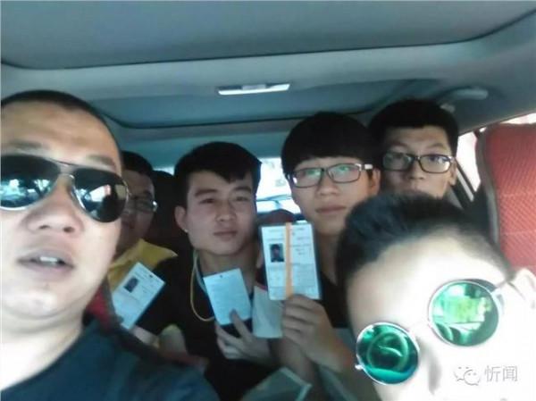 北京卢西 卢西亚诺的告别不孤单 球迷自发组织车队相伴到北京