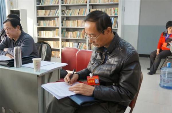 >王俊峰提案 履职九年提案百件九成涉法 政协委员王俊峰的法治人生