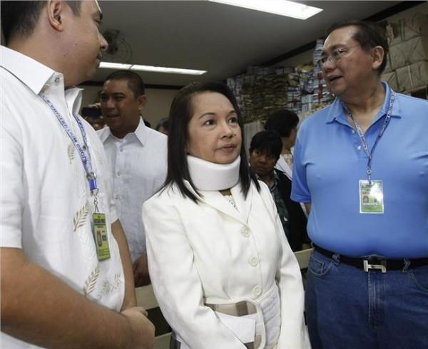 >阿罗约总统下场 菲律宾最高法院驳回对前总统阿罗约指控 下令释放