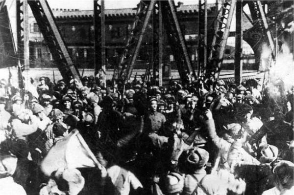 陈长捷之死 1949年1月平津战役之天津战役中陈长捷为何无力坚守天津三天?