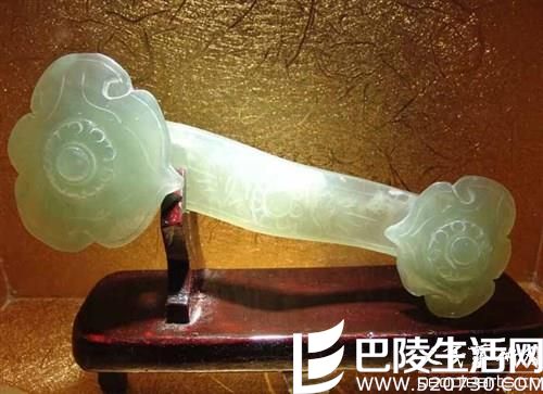 岫岩玉仿制品的鉴别