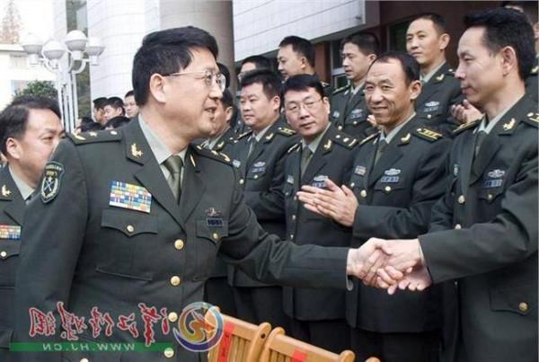 刘雷陆军部政委 兰州军区高层近期频繁调整 刘雷升任政委