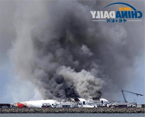 >刘荷娜代言韩亚航空 目击者讲述韩亚航空214航班飞机失事经过