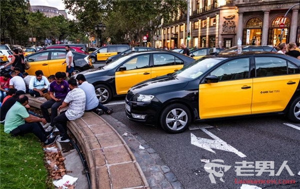 西班牙司机抗议网约车 全国罢工要求限制发放网约车拍照