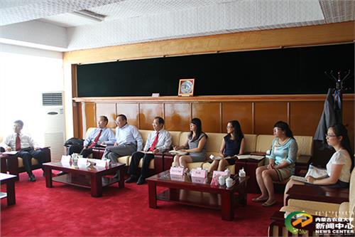 >陈国庆加拿大 加拿大驻华大使马大维一行访问内蒙古大学