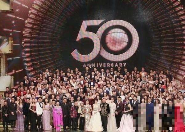 >"TVB"50周年台庆, 王祖蓝扮"神奇女侠", 这些老戏骨也都来了