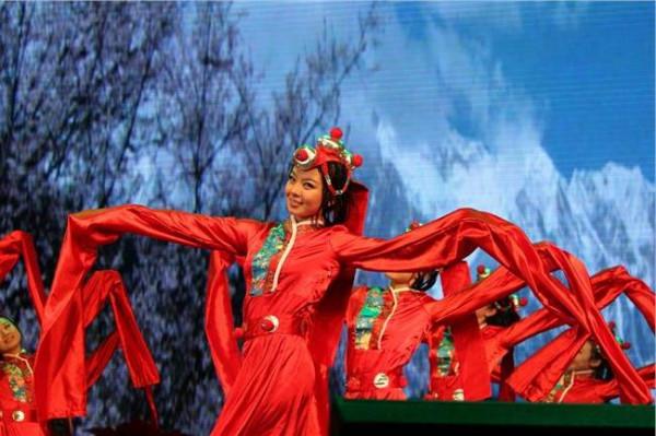 >藏族舞蹈的基本动作名称