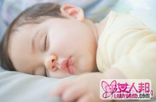 宝宝晚上睡觉出汗怎么办 五种情况属于生理性多汗