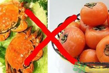 大闸蟹和柿子为什么不能一起吃？柿子和螃蟹隔多久可以吃？