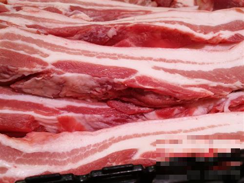猪身上这个部位的肉别买，细菌多，吃了对人体有害