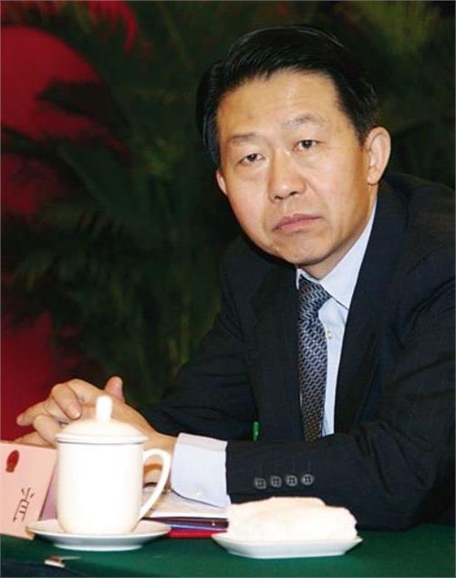 肖捷财政部 财政部部长肖捷:明年中国将继续加强地方政府债务管理