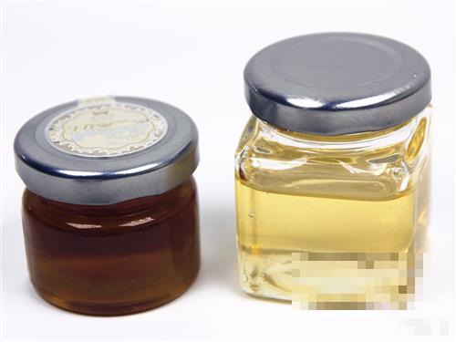 蜂蜜水的作用与功效 喝蜂蜜水的好处