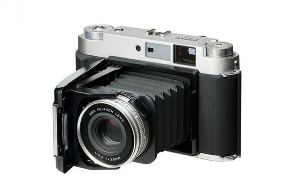 Fujifilm中画幅胶片相机GF670重新上架