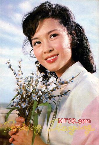 >张力维李小璐 李小璐妈妈领衔的80年代23大美女明星如同今天的章子怡、范冰