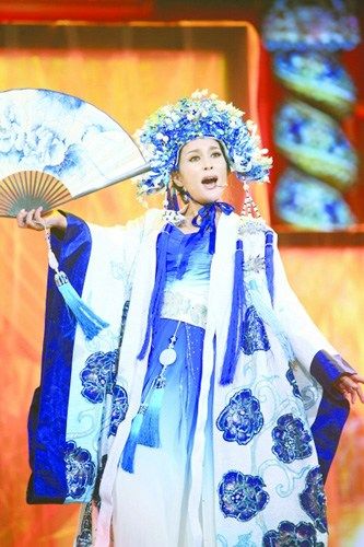《追风王者归来》今晚对决 刘晓庆"贵妃舞"开场