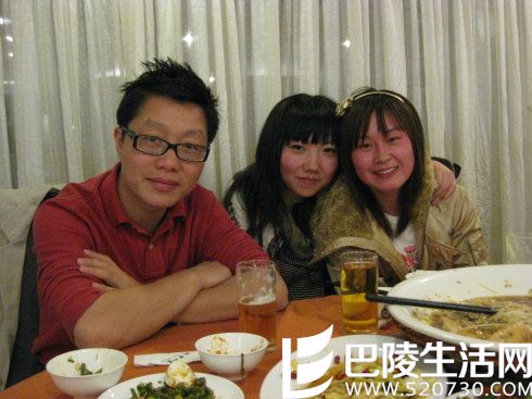 茅侃侃女友照片被扒 中国最年轻的亿万富翁首曝光