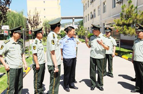 武警陕西总队总队长曹建国少将来延安监狱视察