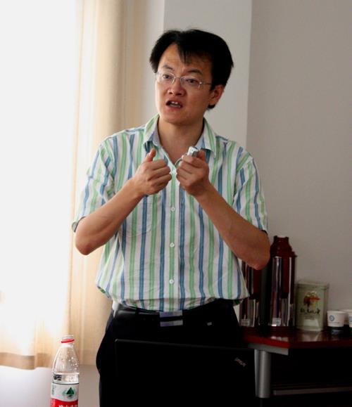 >杜江峰去南大 科大杜江峰教授来访强磁场科学中心