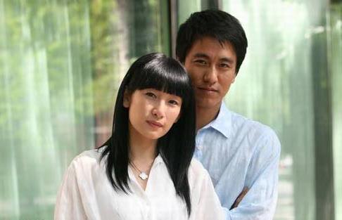 黄勐的老婆 黄勐:刚柔并进的2007 演绎着不同角色