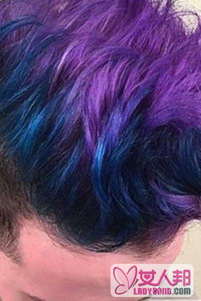 >墨蓝色头发发型大全 几个方法教你弄出潮流发型