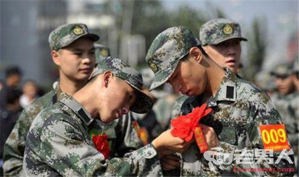 杨振武拒服兵役行为处罚公告 两年内不得出国和升学
