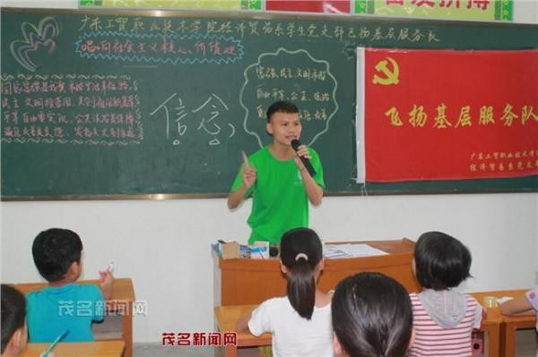 王晓明上海大学 59中国社会人心是怎么变坏的——专访上海大学教授王晓明
