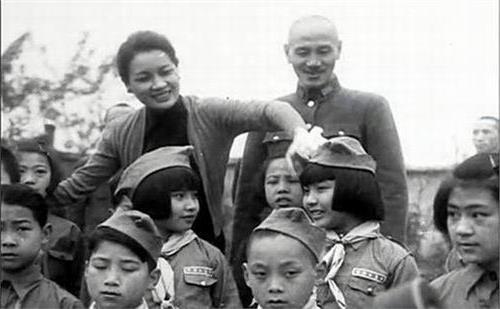 蒋介石宋美龄有孩子 蒋介石与宋美龄的孩子 为什么蒋介石和宋美龄没有子女?