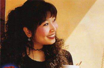 张蔷在争议中复出 20年后举办入行第一场演唱会