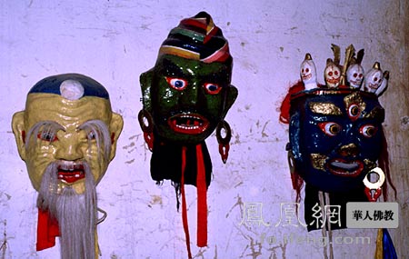 多姿多彩的西藏跳神面具艺术