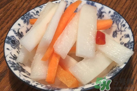 >感冒可以吃酸萝卜吗？感冒能吃酸辣萝卜吗？