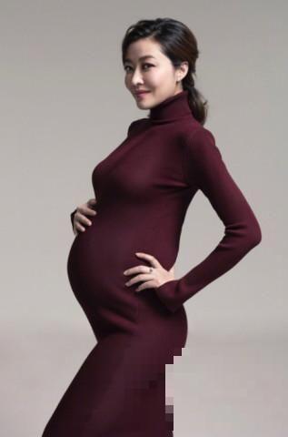 熊黛林晒出最美孕妇照，怀孕还这么会穿，你的魅力怎能如此的吸引人