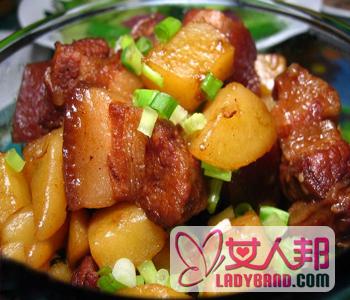 >【土豆烧肉】红烧肉炖土豆_土豆烧肉的做法_红烧土豆的做法