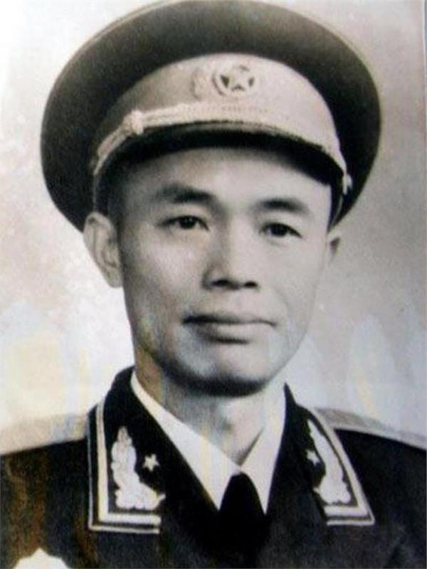 段苏权将军和钟伟将军55年授勋为什么都只授了个少将