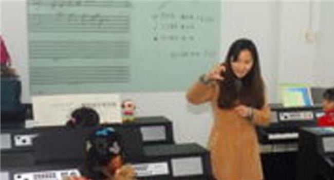 【鲍蕙荞钢琴学校】鲍蕙荞钢琴艺术学校成立20年音乐会 奏响京城