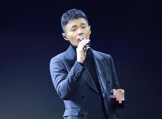 >李荣浩获年度最佳男歌手 你同意吗