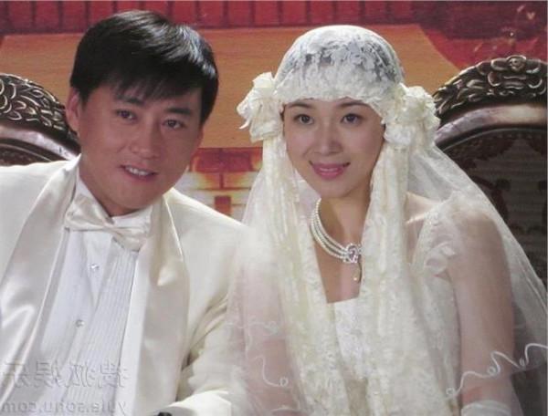 张若昀李曼 张若昀父亲张健资料 张若昀和李曼的结婚照