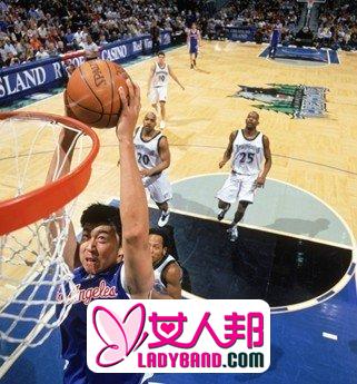 篮球明星王治郅和老婆宋杨照片和个人资料