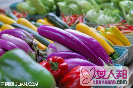 紫色蔬菜营养高 茄子有效缓解口舌生疮！