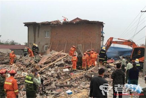 荆门一民房倒塌致3死1伤 因废旧矿山影响发生地表拉裂坍塌