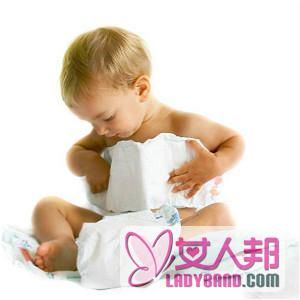 【如何给宝宝换尿布】换尿布要注意什么_怎样挑选一款合适的尿布