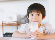 奶粉不易溶解到底好还是不好 奶粉溶解度和奶粉品质的关系