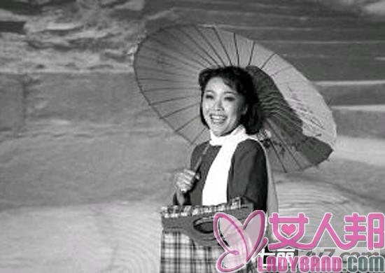 上海歌剧院女高音歌唱家黄蕾蕾因病去世