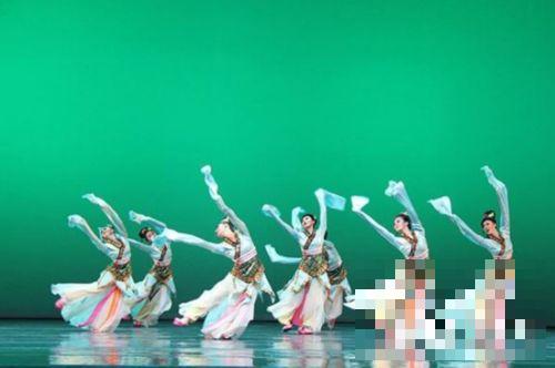 波兰上演中国舞蹈现场组图 《千手观音》再现《黄河》压轴