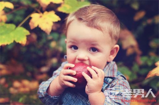 >夏天宝宝不能吃的5种水果 夏季宝宝饮食禁忌