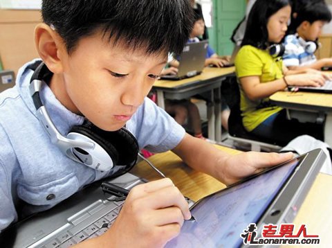 韩国2015年将实现平板电脑代替传统课本?